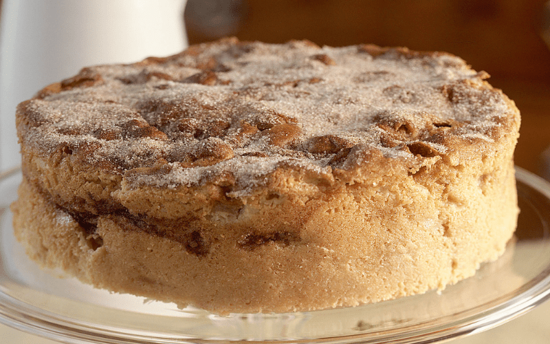 Apple Cinnamon Delight Cake